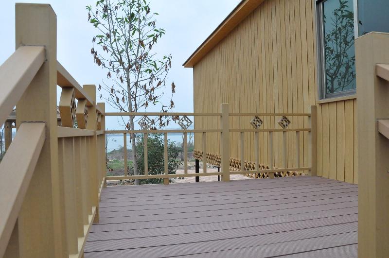 供應(yīng)青島即墨市木塑工程直銷