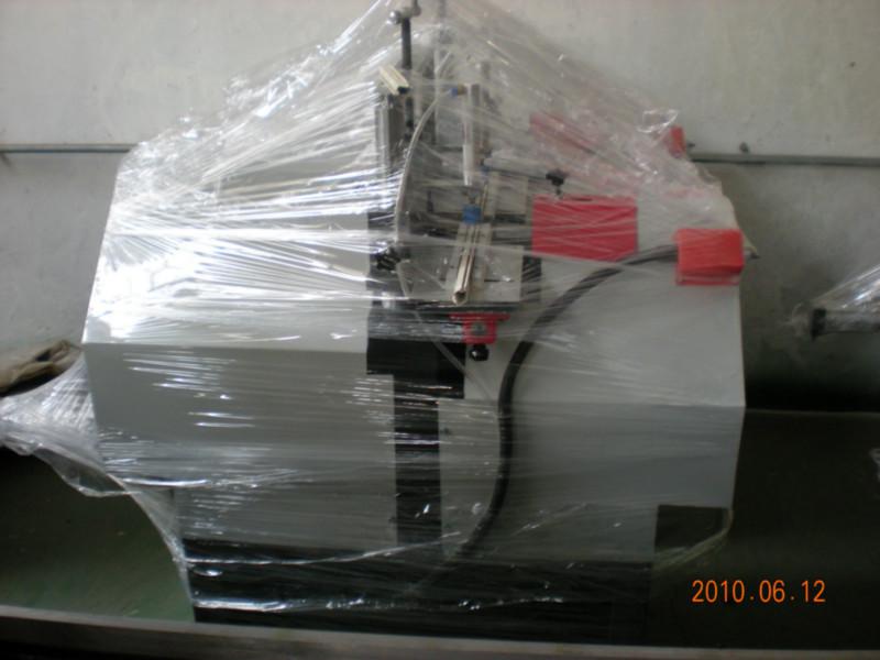 塑料門窗壓條鋸塑鋼門窗設備報價圖片