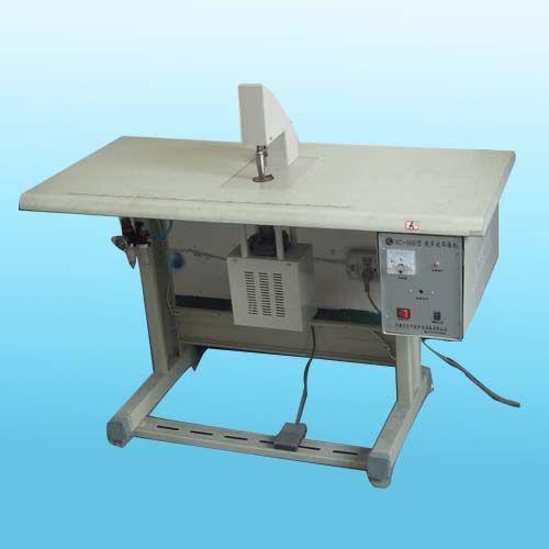 供應(yīng)無紡布超聲波焊接機(jī)