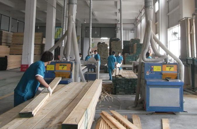 供應(yīng)圓木推臺(tái)鋸機(jī)械廠家