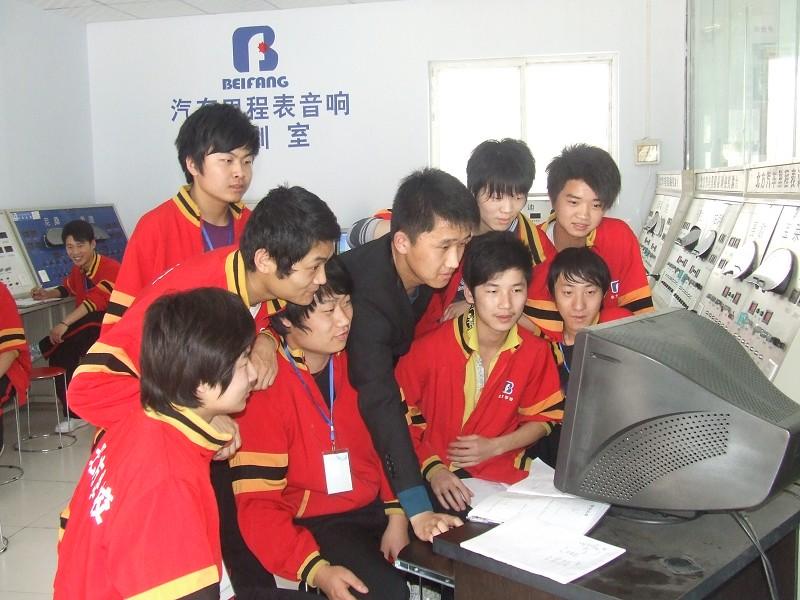 供應(yīng)用于汽修培訓(xùn)學(xué)校|汽車維修培訓(xùn)|汽車修理培訓(xùn)的鄭州北方汽修學(xué)校地址在什么位置學(xué)