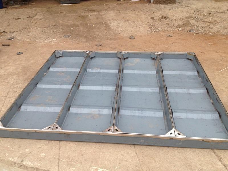 供應(yīng)福州*的不銹鋼包邊井蓋廠家