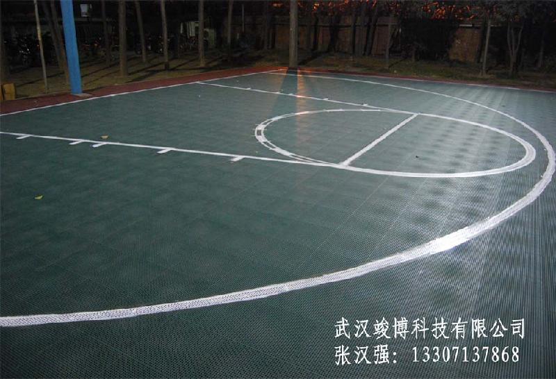 PVC塑胶运动地板了解NBA篮球场地图片