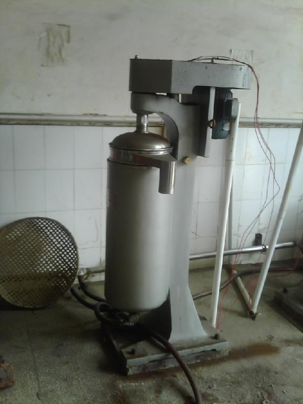 供應(yīng)二手蝶式分離機設(shè)備進口分離機污泥分離機蛋白分離機進口離心機