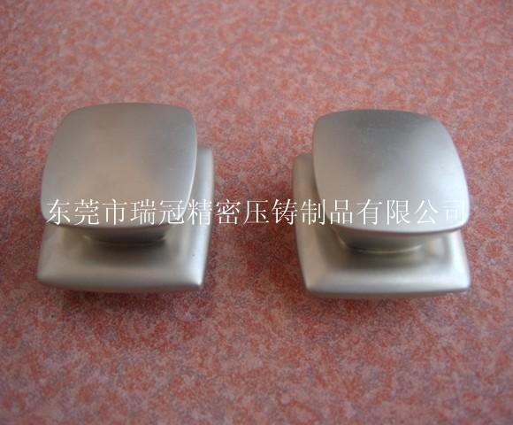 供應(yīng)東莞鋅合金精密壓鑄家私配件8
