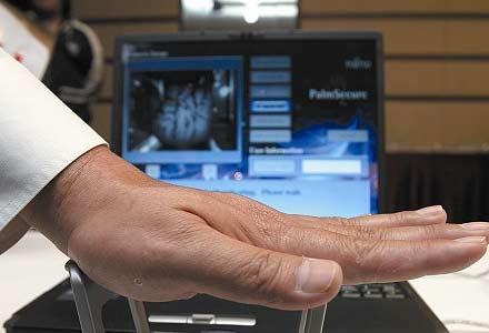 掌靜脈識(shí)別管理與物聯(lián)網(wǎng)行業(yè)應(yīng)用圖片