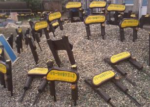 供應(yīng)玻璃鋼草地牌大全