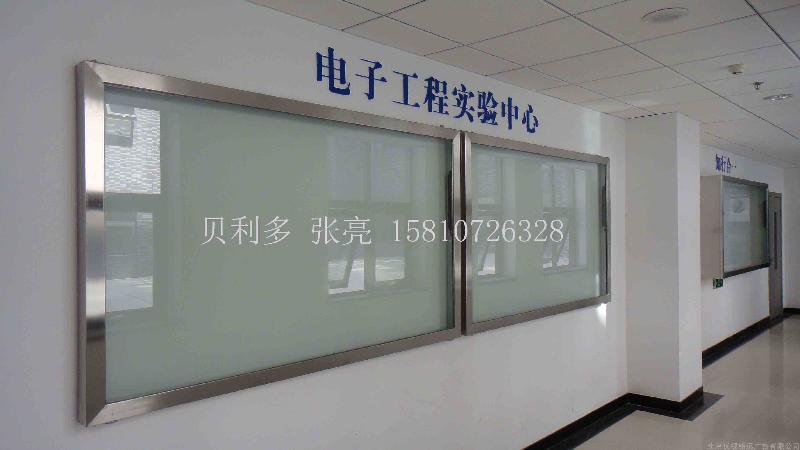 供應(yīng)專業(yè)制作不銹鋼櫥窗