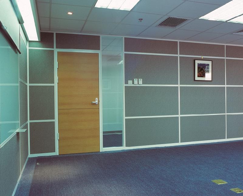 供應單層鋼化玻璃隔斷銷售