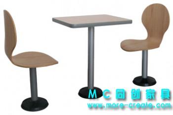快餐店使用的桌椅圖片