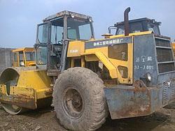 供應(yīng)徐工震動(dòng)膠輪二手壓路機(jī)