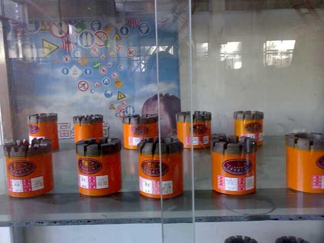 供應(yīng)金剛石鉆頭繩索鉆頭金剛石繩索鉆頭