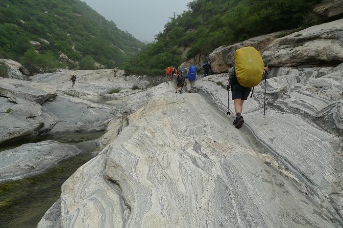 供應(yīng)石家莊拓展培訓(xùn)基地/豬圈溝拓展