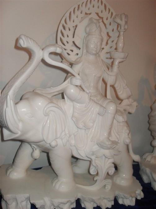 供應(yīng)曲陽漢白玉大型觀音11