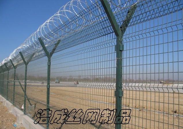 體育圍網(wǎng)鍍鋅勾花網(wǎng)勾花網(wǎng)包塑勾花網(wǎng)護欄網(wǎng)設(shè)計安裝體育