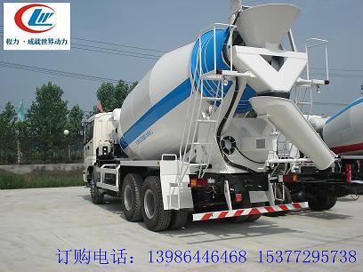 供應(yīng)新疆水泥攪拌車廠家直銷*按揭