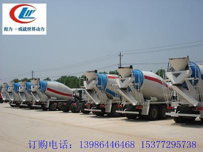 供應(yīng)新疆水泥攪拌車廠家直銷*按揭
