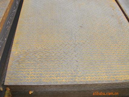 供應(yīng)萊鋼熱軋花紋板卷板