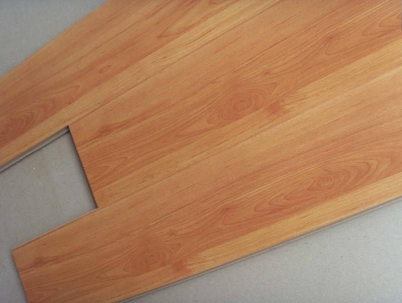 長期大量批發(fā)二手復(fù)合地板二手地板圖片