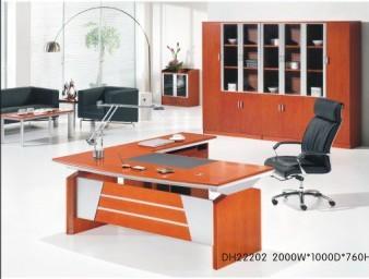 鄭州安裝板臺書柜屏風(fēng)隔斷會議臺椅圖片