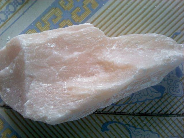 供應(yīng)遼寧粉紅色滑石塊價(jià)格