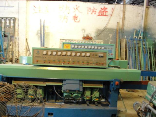 二手磨邊機(jī)二手新海岸玻璃機(jī)圖片