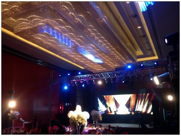 供應(yīng)專業(yè)燈光