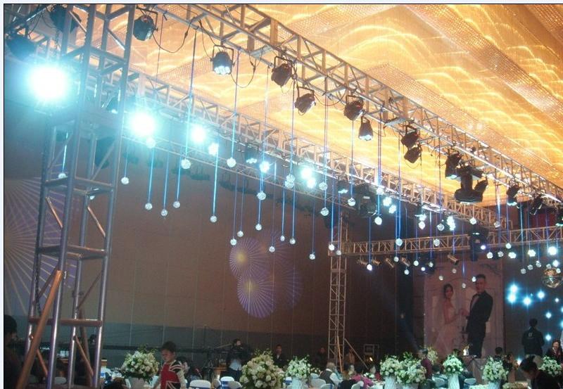 供應(yīng)青島夜太陽音響燈光演出公司，商業(yè)演出，公司年會 圣誕晚會，婚慶燈