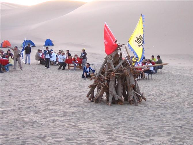 供應(yīng)敦煌沙漠宿營(yíng)