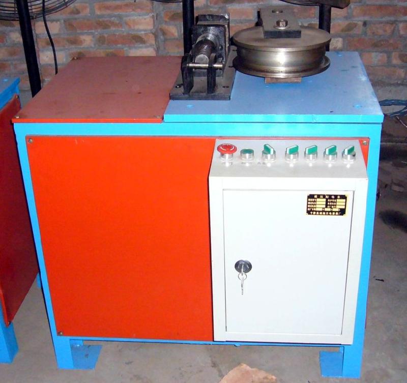 電動(dòng)車(chē)棚彎管機(jī)DCSB-220圖片