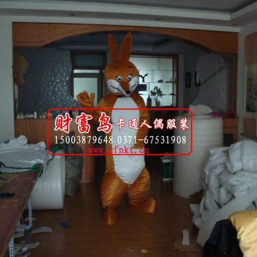 供應(yīng)鄭州財富鳥動漫服飾行走人偶卡通道具卡通卡通服裝維尼熊卡通