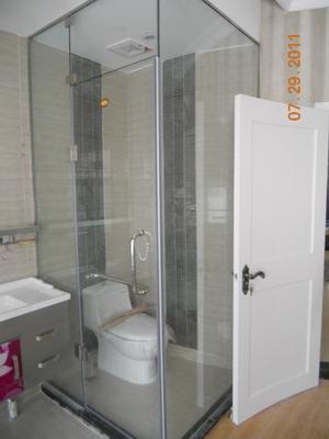 生產(chǎn)簡(jiǎn)易淋浴房圖片/生產(chǎn)簡(jiǎn)易淋浴房樣板圖 (2)