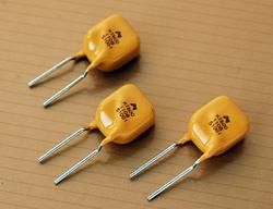 供應250V400mA自恢復保險絲