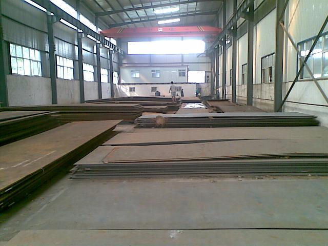 供應(yīng)舞陽(yáng)裝載機(jī)耐磨板天津信達(dá)偉業(yè)一級(jí)代理商