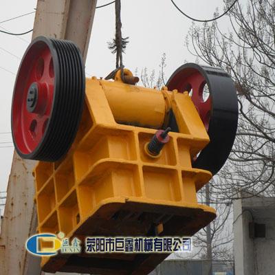 供應(yīng)打碎機(jī)/空心磚粉碎機(jī)鵝卵石細(xì)碎機(jī)