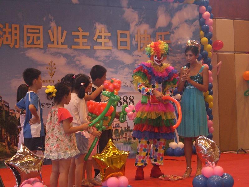供應(yīng)深圳小丑13418552599