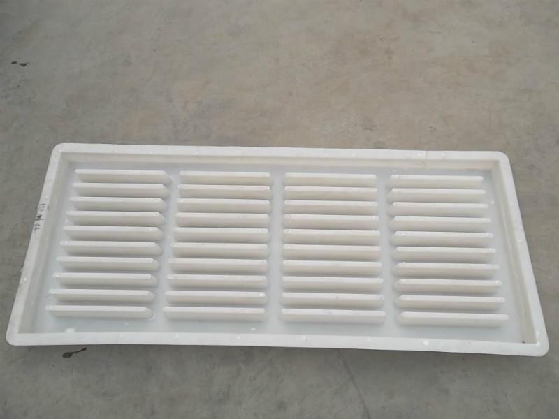 供應(yīng)河南水泥漏糞板模具、水泥蓋板模具、排水溝蓋板模具、