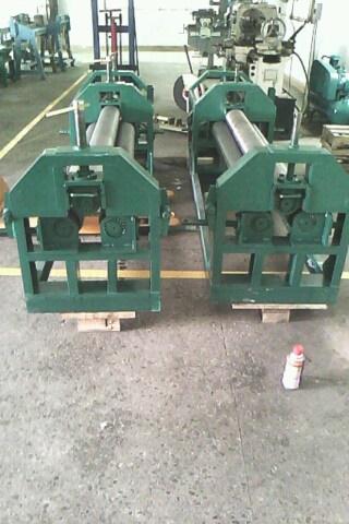 正三星電動(dòng)卷板機(jī)，深圳卷圓機(jī)