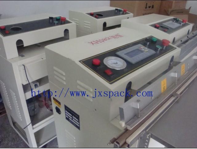 供應(yīng)深圳充氮?dú)庹婵瞻b機(jī)，深圳充氮?dú)庹婵瞻b機(jī)廠家直銷