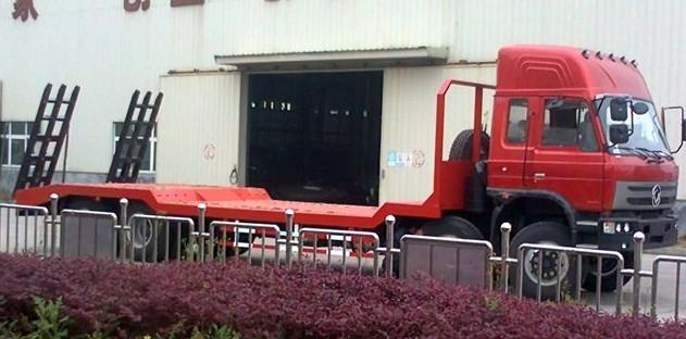 供應(yīng)楚風(fēng)*后八凹陷平板運(yùn)輸車價(jià)格
