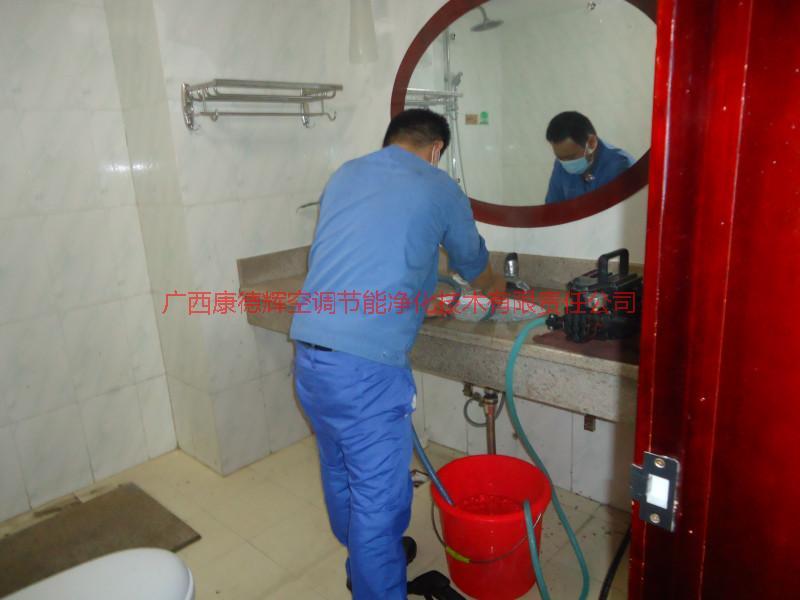 供應(yīng)桂林市中央空調(diào)冷卻塔清洗消毒