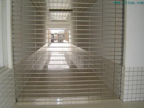 重慶不銹鋼網(wǎng)狀門(mén)圖片