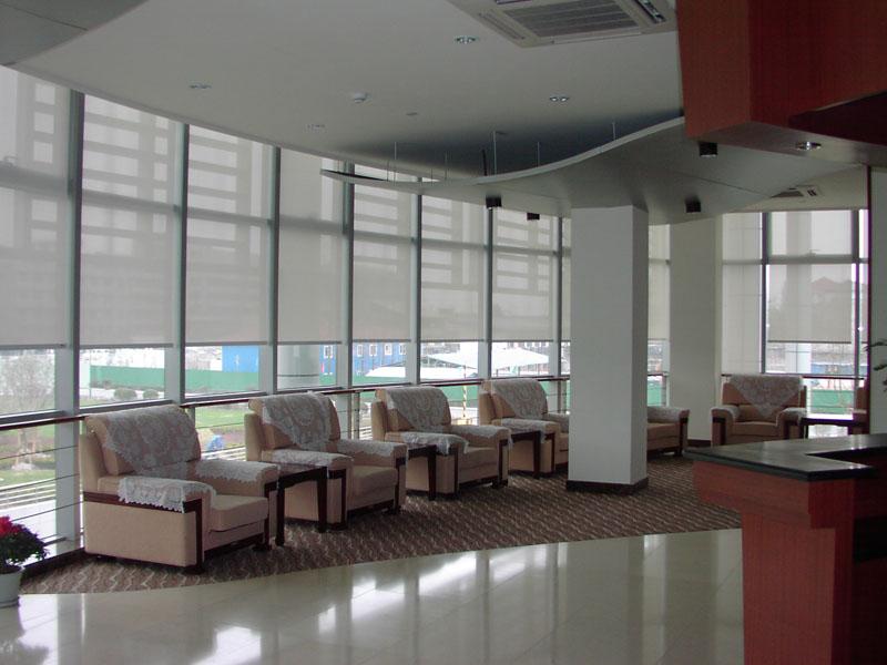 供應(yīng)天津陽(yáng)光面料卷簾