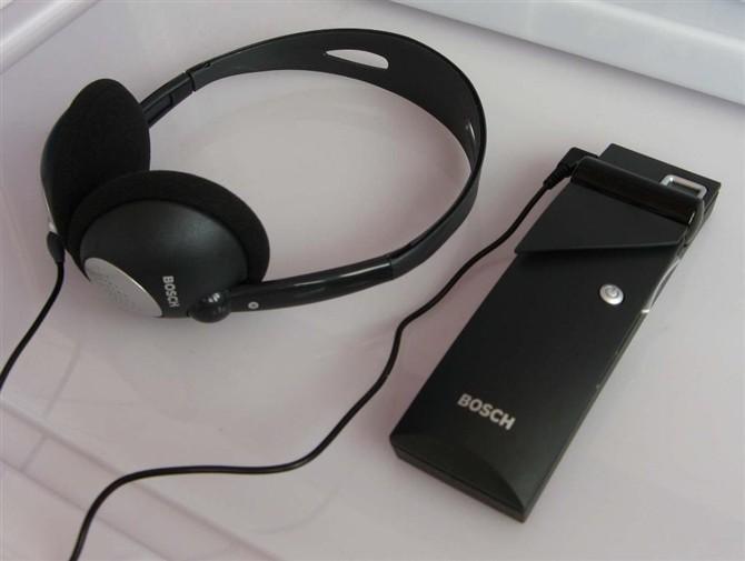 合肥市同聲傳譯翻譯人員圖片