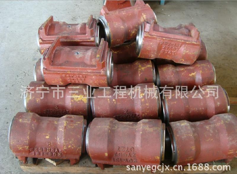 供應(yīng)小松挖掘機PC220-8小臂頭