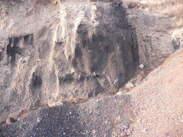 供應電烤爐火山石天然火山巖浮石13930104417