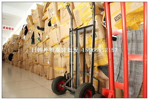 供應(yīng)北京雅寶路吉利大廈北京服裝批發(fā)