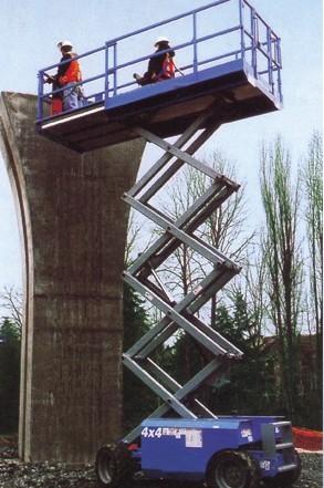 自行式升降機(jī)丨自行式升降貨梯丨常規(guī)升降臺(tái)