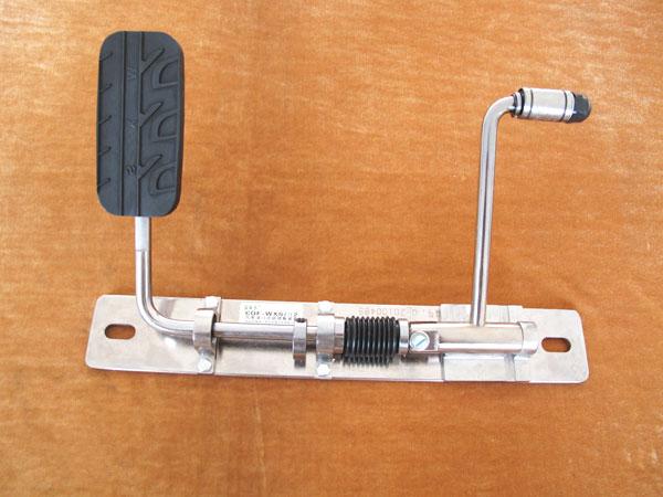 供應(yīng)溫馨手牌肢體殘疾人油門延伸裝置，安裝簡單，使用方便，有折疊功能，不影響汽車美觀