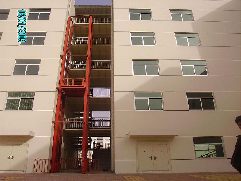 供應(yīng)內(nèi)蒙古導(dǎo)軌鏈條式升降貨梯